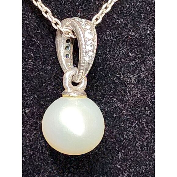 PANDORA Elegant Beauty Pendant, White Pearl & Clear CZ with necklace - Picture 2 of 5